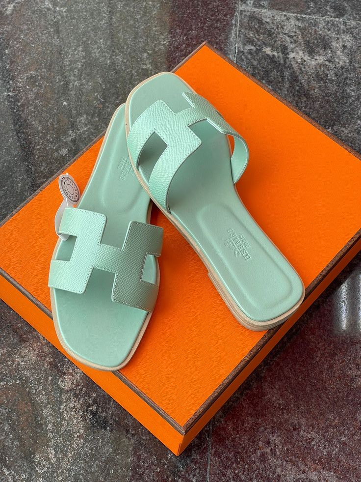 TEAL - H SUMMER SLIDES