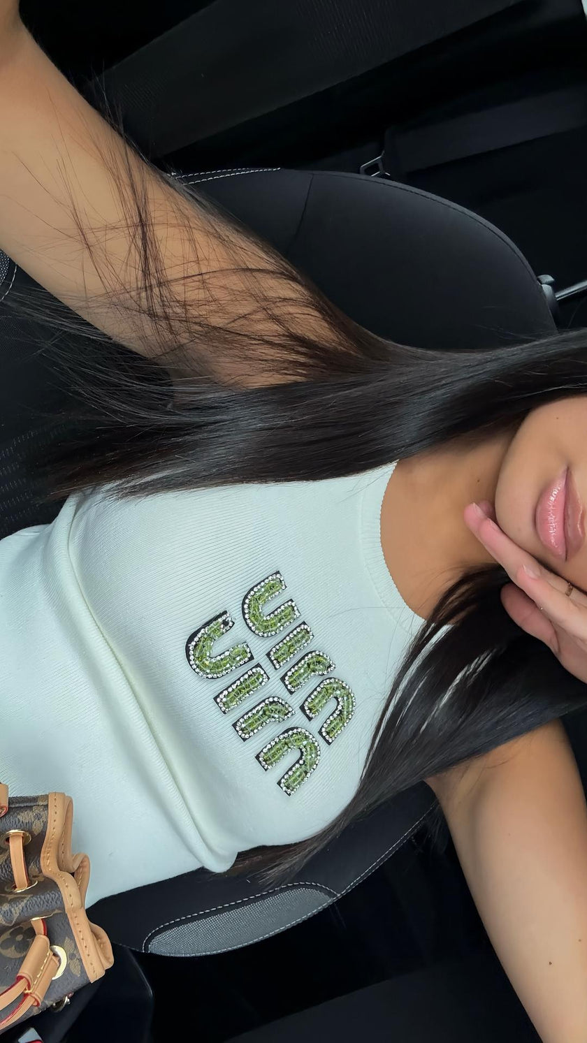 WHITE RIBBED TOP WITH GREEN EMBROIDERED LOGO