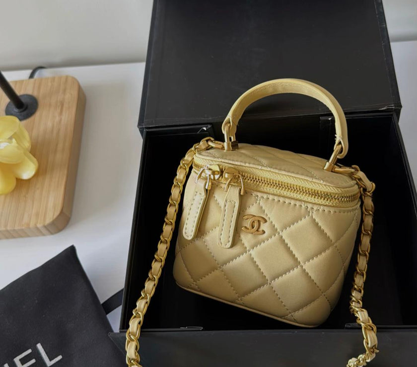 CC VANITY BAG