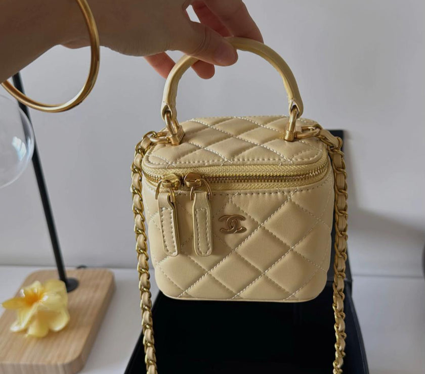 CC VANITY BAG
